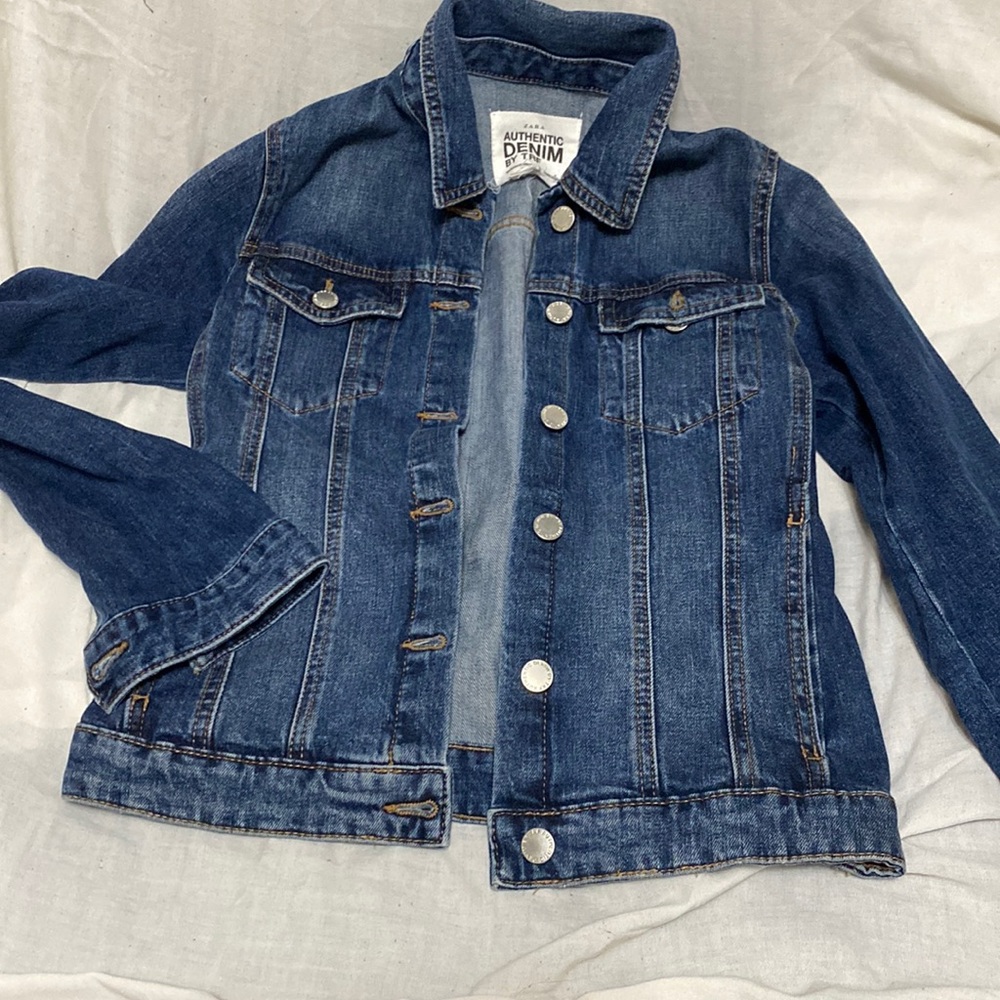 Zara Denim Jean Jacket size small
